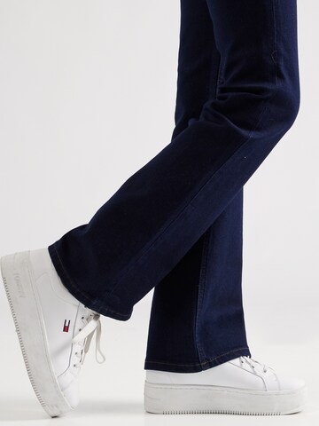 Marks & Spencer Flared Jeans 'Eva' in Blau