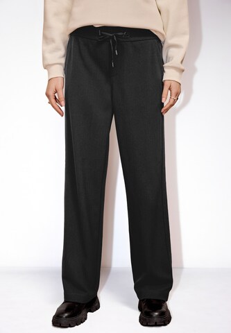 Street One Studio Loose fit Pants in Black: front