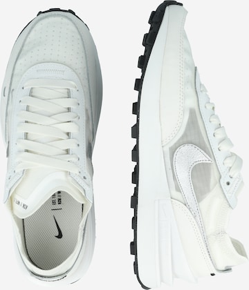 Nike Sportswear - Sapatilhas baixas 'WAFFLE ONE ESS' em branco