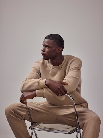 DAN FOX APPAREL Sweatshirt 'The Essential' in Beige