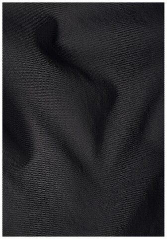 JACK WOLFSKIN Tapered Pants in Black