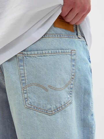 Jack & Jones Plus Baggy Shorts in Blau