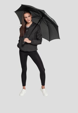 Urban Classics Φθινοπωρινό και ανοιξιάτικο μπουφάν σε μαύρο