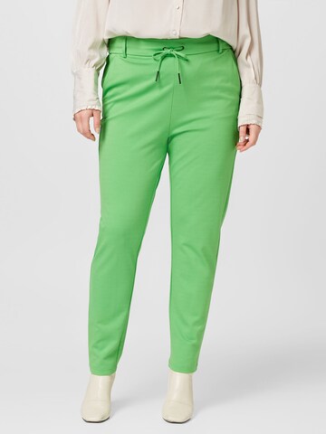 Tapered Pantaloni di ONLY Carmakoma in verde: frontale