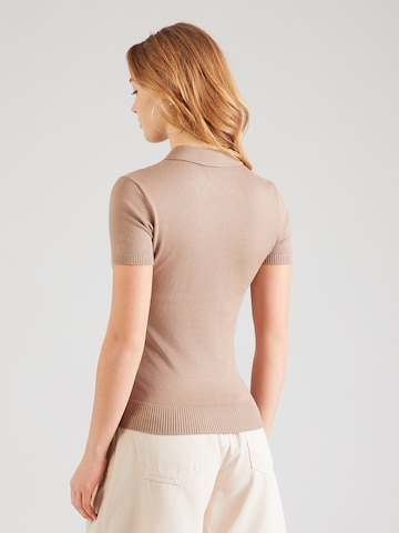millane Koszulka 'Polo' w kolorze brązowy