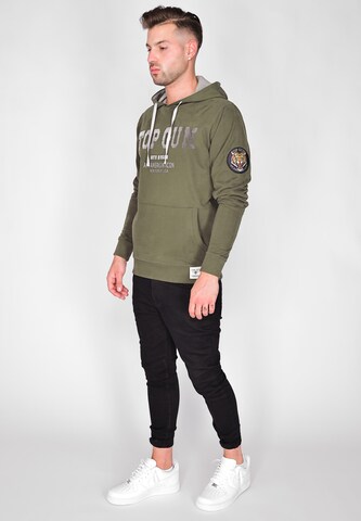 TOP GUN Sweatshirt in Grün