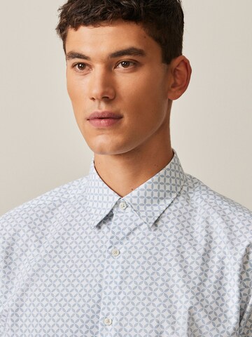 Coupe regular Chemise Next en blanc