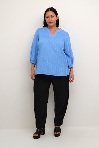 Camicia da donna 'Jolana' di KAFFE CURVE in blu