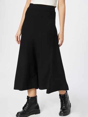 Banana Republic Skirt in Black: front