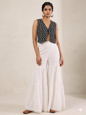 PfauGermany Flared Pants 'FIORRA' in White: front