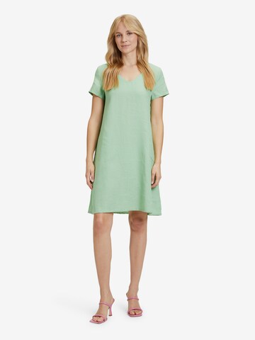 Betty Barclay Sommerkleid mit V-Ausschnitt in Grün