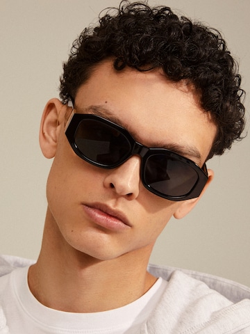 Pilgrim Sunglasses 'ZAYN' in Black