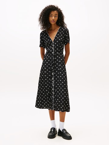 Tommy Jeans Kjole i sort: forside