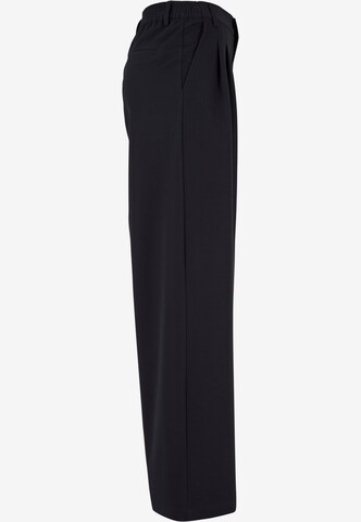 Urban Classics Wide leg Pants in Black