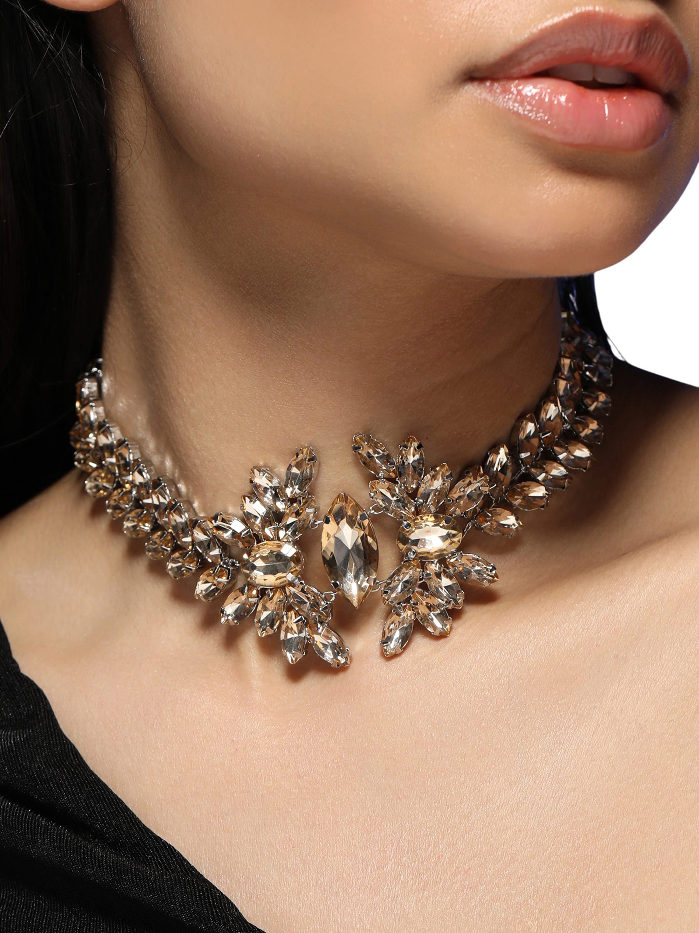 SOHI - Colar 'Braylee' em castanho