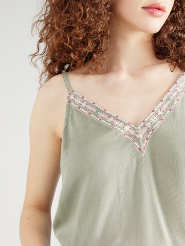 Top 'Taira' di ABOUT YOU in verde