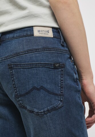 MUSTANG Regular Jeans in Blau