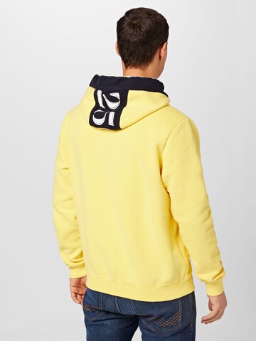 CAMP DAVID Sweatshirt in Yellow