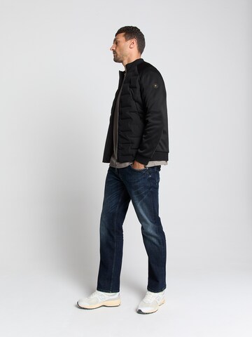No Excess Jacke in Schwarz