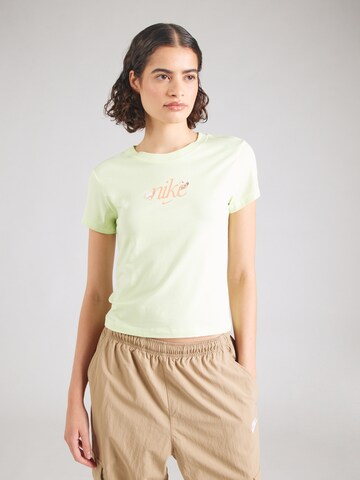 Nike Sportswear T-shirt 'CHLL' i grön: framsida