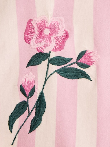 love & roses T-shirt i rosa