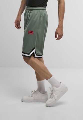 Ecko Unlimited Regular Shorts 'Inbound' in Grün