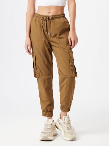 Urban Classics Tapered Cargo Pants in Brown: front