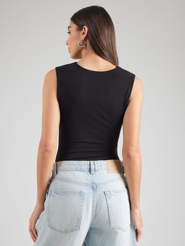 Top 'Lea' de la ABOUT YOU pe negru