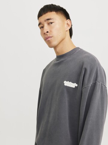 JACK & JONES Sweatshirt 'JORRidgewood' in Grey