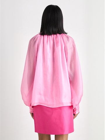 Tricou ' Jackiecras ' de la Crās pe roz: spate
