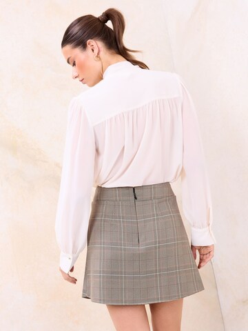 Lipsy Seelik, värv pruun