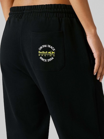 Red Bull Racing x Pepe Jeans Regular Broek in Zwart