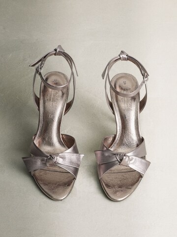 Sandales Next en gris