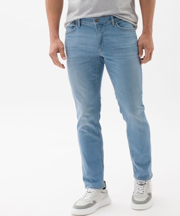 BRAX Slimfit Jeans 'Chuck' in Blau: predná strana