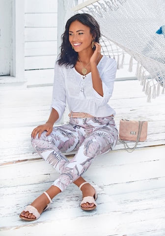 BUFFALO Тениска в бяло