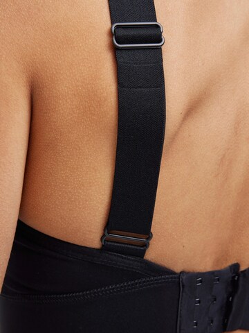 FALKE Bralette Sports Bra in Black
