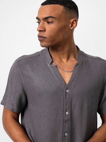Fit confort Chemise Antioch en gris
