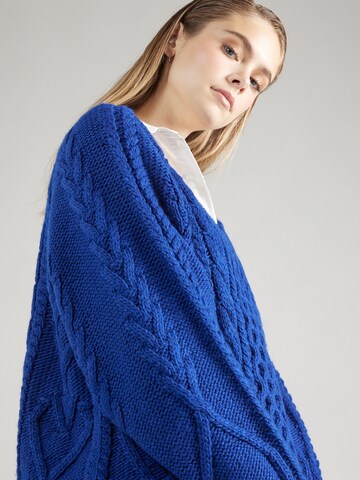 Guido Maria Kretschmer Women Sweater in Blue