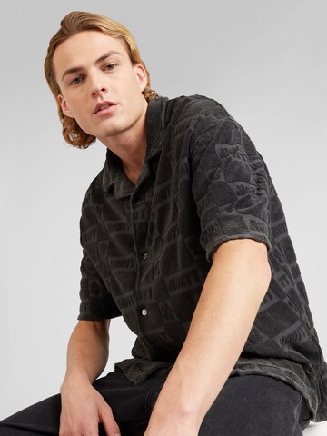 MOUTY Regular fit Button Up Shirt 'NOLA' in Black