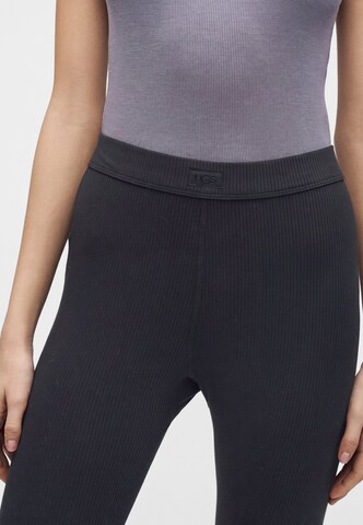 UGG Skinny Legíny 'Paloma II' – černá: přední strana