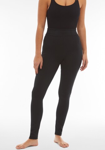Freddy Skinny Leggings in Black: front