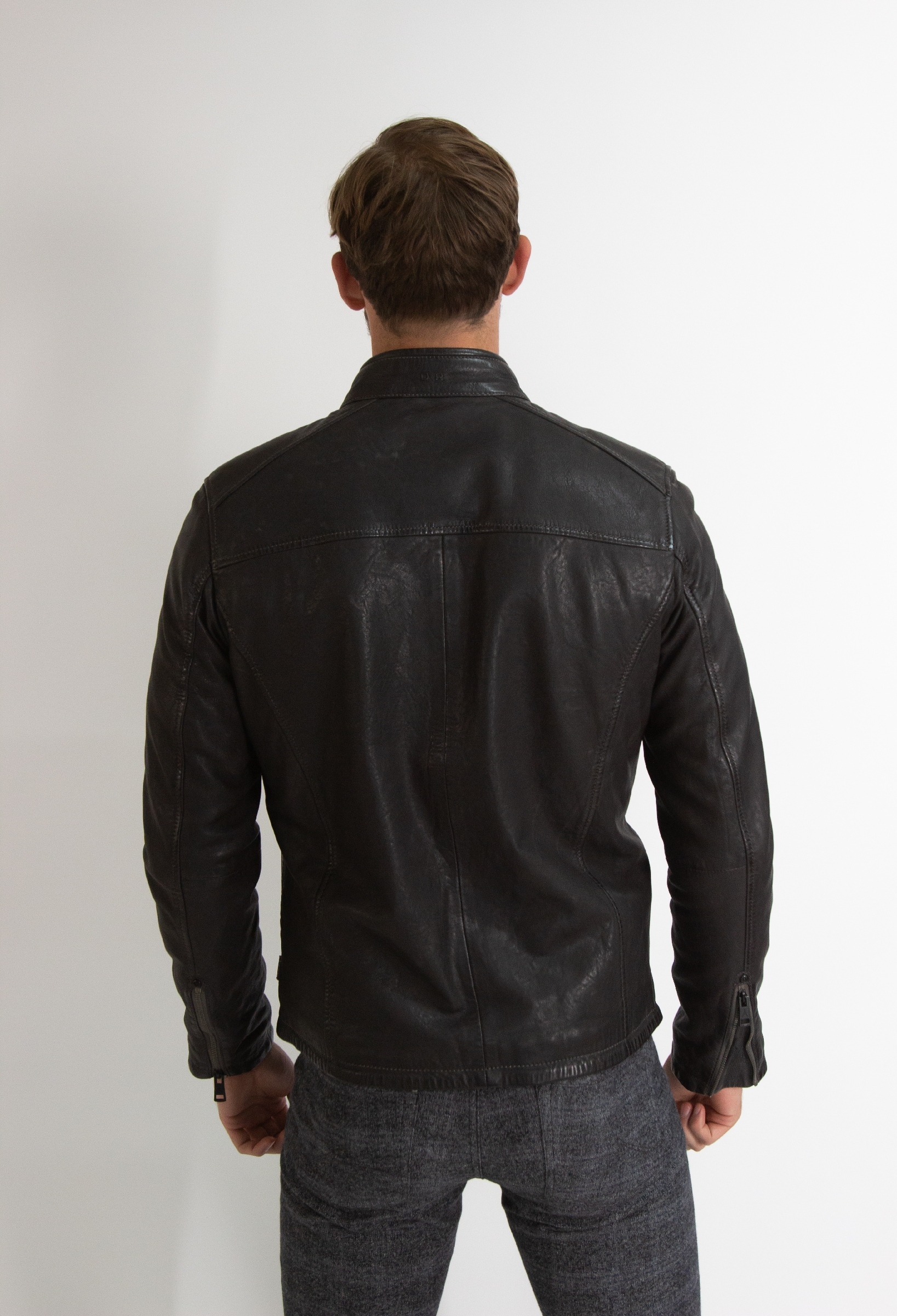 Donders 1860 Between-Season Jacket in Black