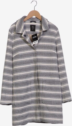 zero Jacket & Coat in S in Grey: front