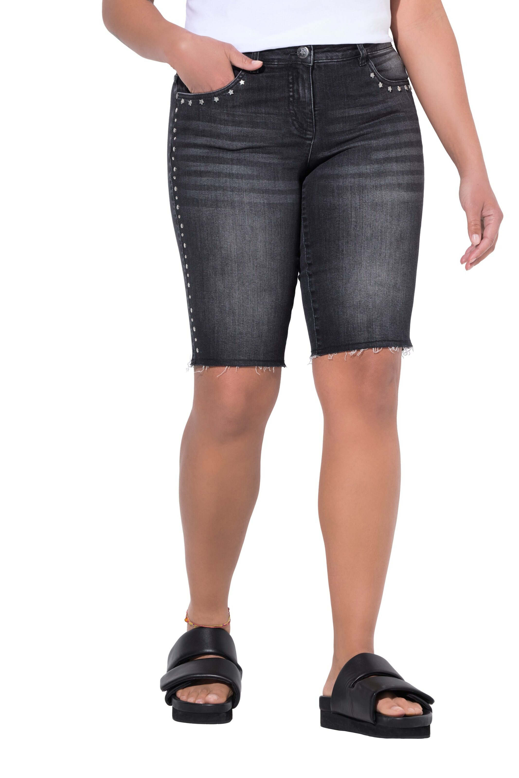 Angel of Style Slim fit Jeans in Black: front