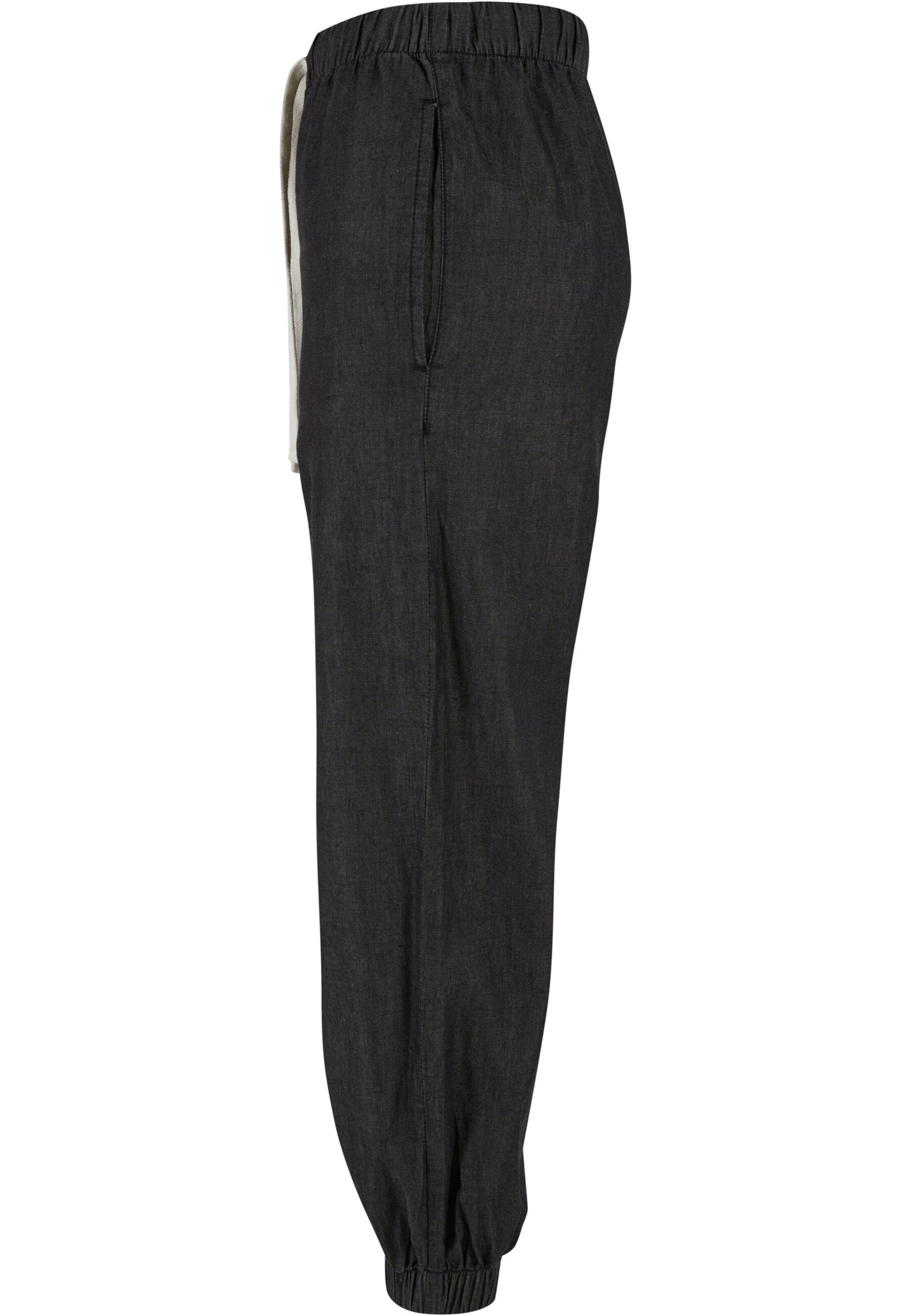 Urban Classics Tapered Jeans in Schwarz