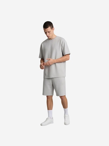 Completo per l'allenamento di Tommy Life in grigio