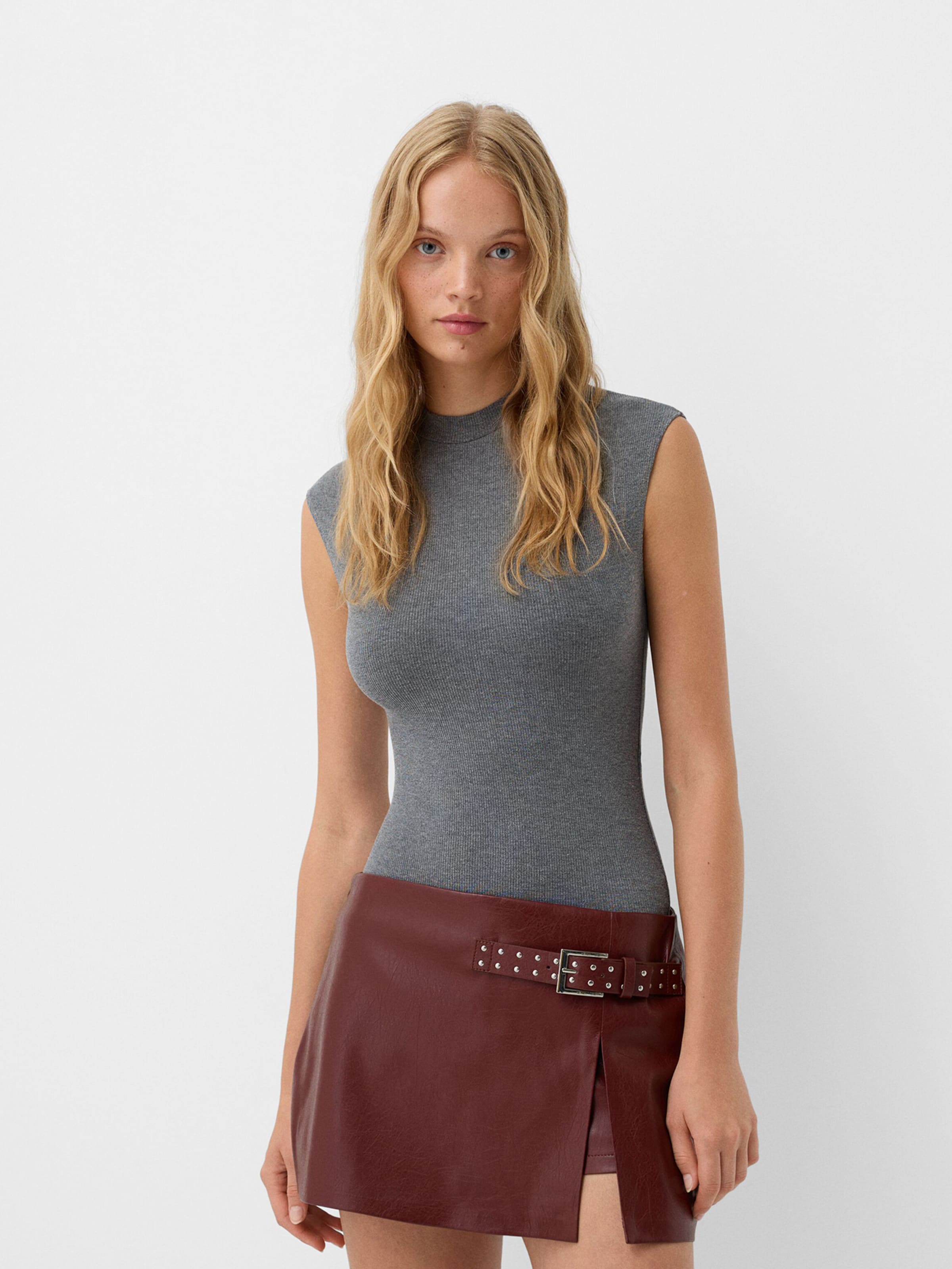 Jupe en vinyle bershka hotsell