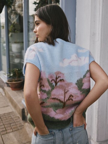 Next Sweater in Mixed colors