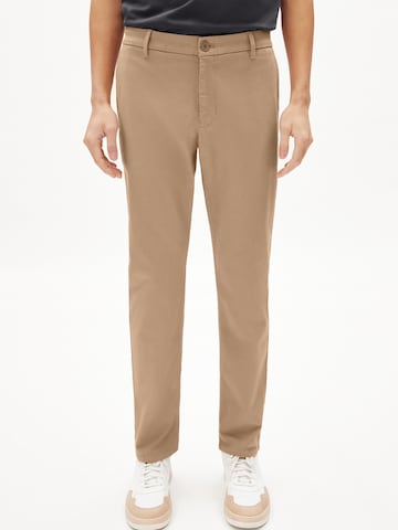 Regular Pantalon 'Ato' ARMEDANGELS en marron : devant