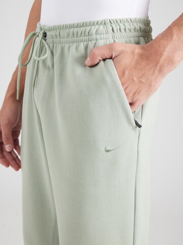 NIKE Конический (Tapered) Спортивные штаны 'PRIMARY' в Зеленый